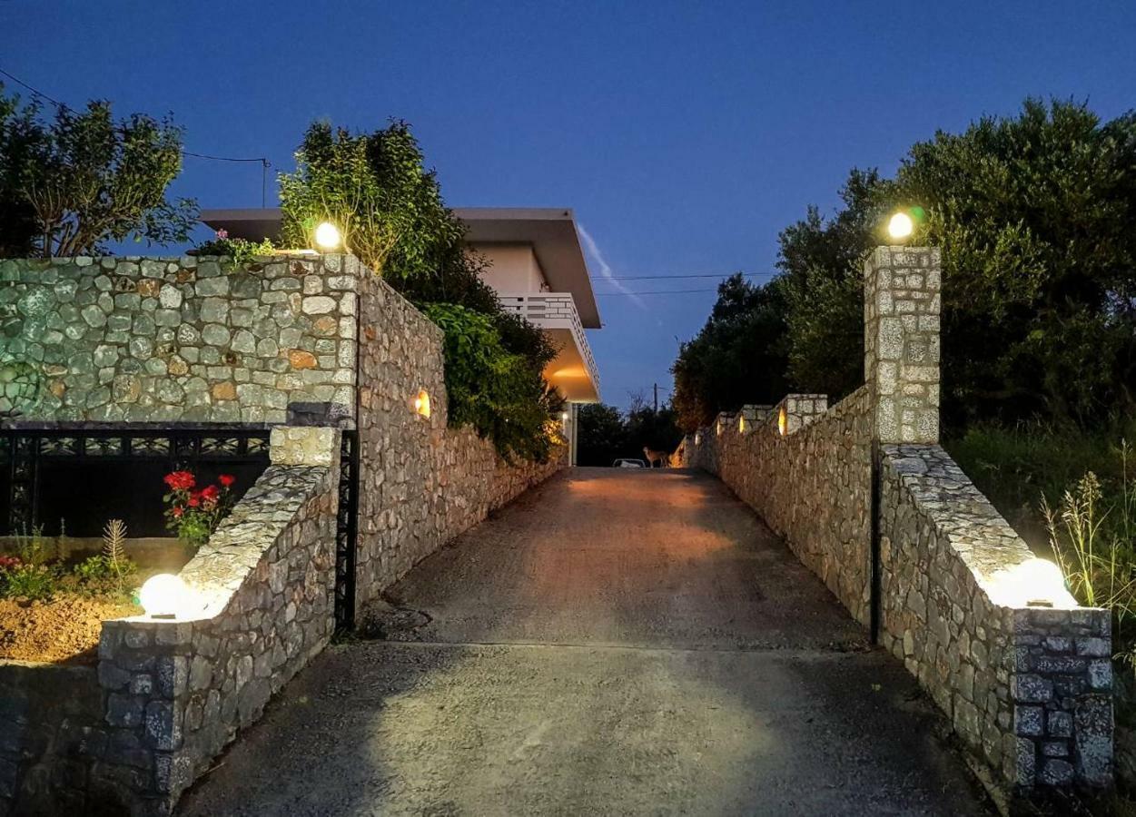 Marianos Apartments Kíssamos Екстериор снимка