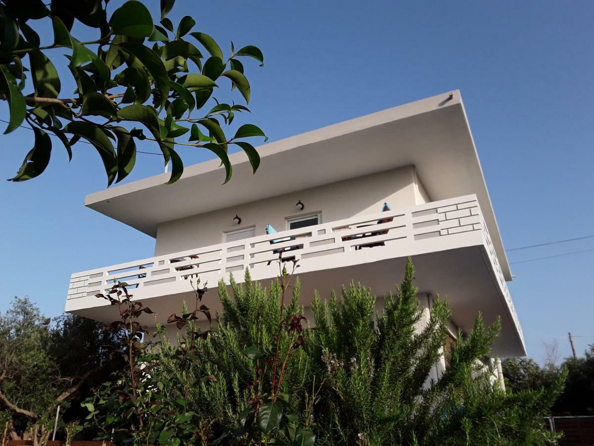 Marianos Apartments Kíssamos Екстериор снимка